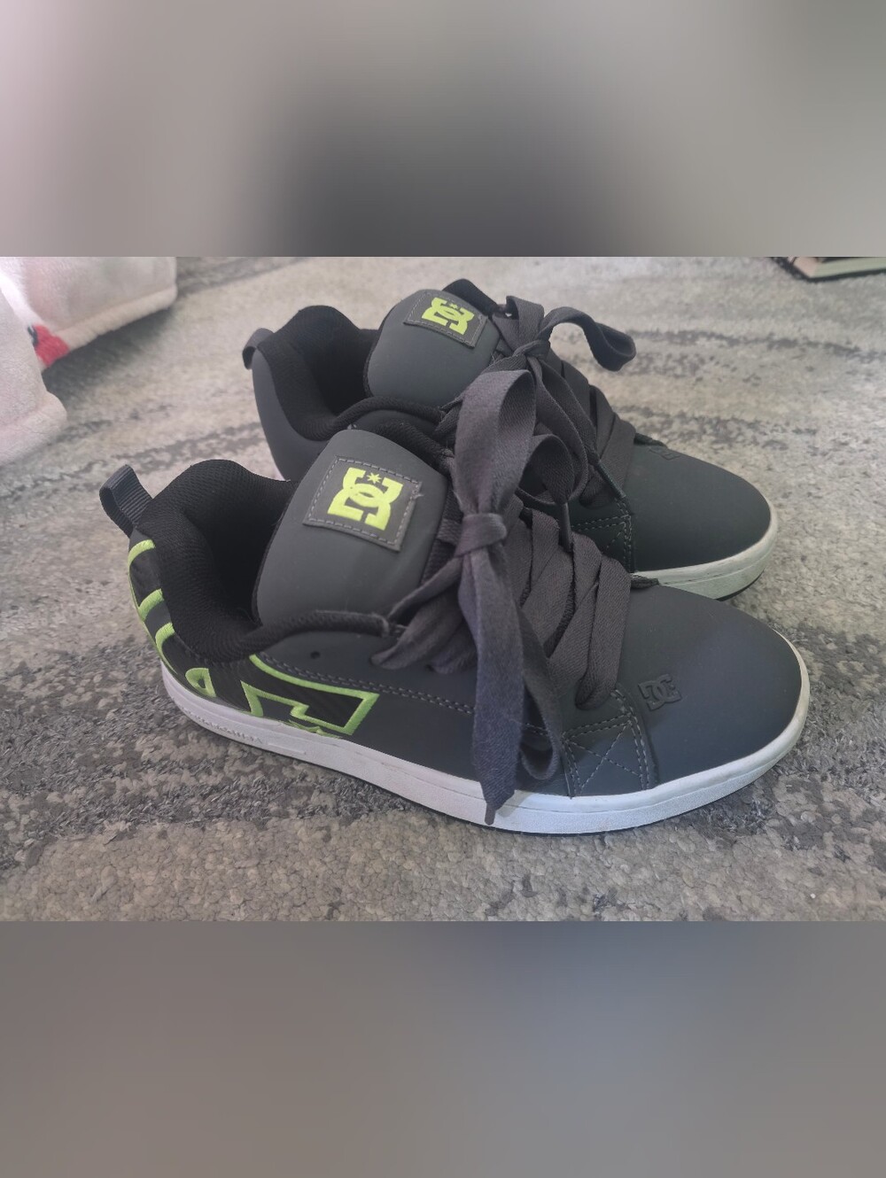 DC Shoes Grey & Green Mens